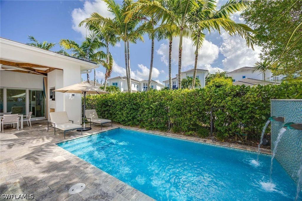 9171 Mercato Ln, Naples