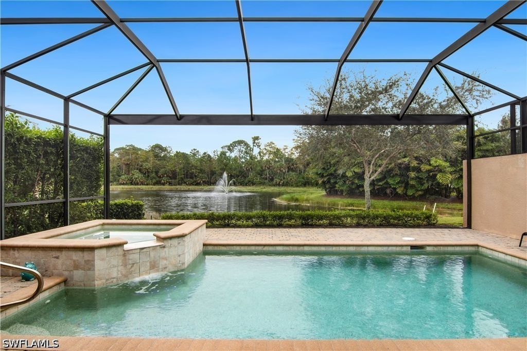 6564 Roma Way, Naples