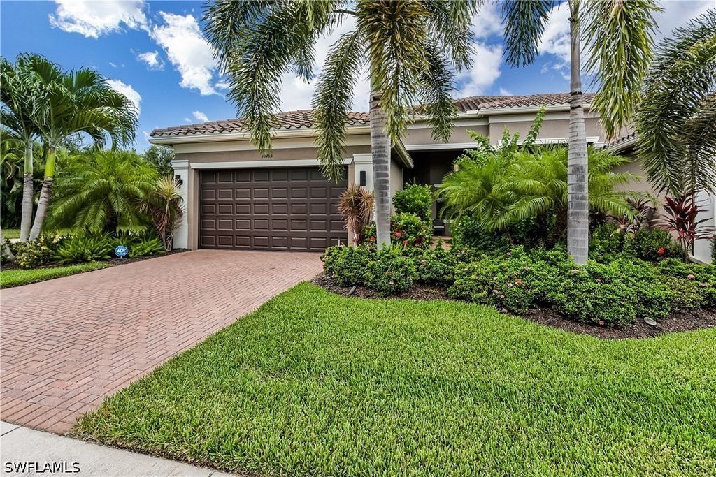 13455 Sumter Ln, Naples