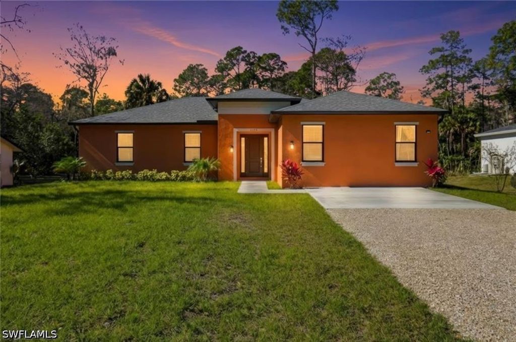 2167 Della Dr, Naples