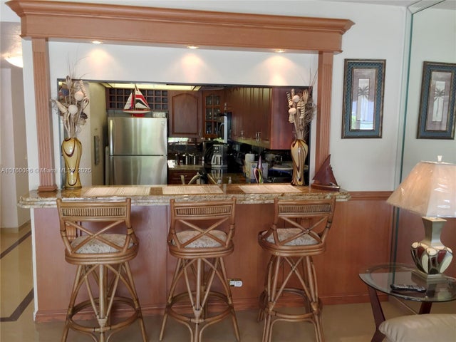 2 of 8 - 3505 S Ocean Dr 105, Hollywood, FL