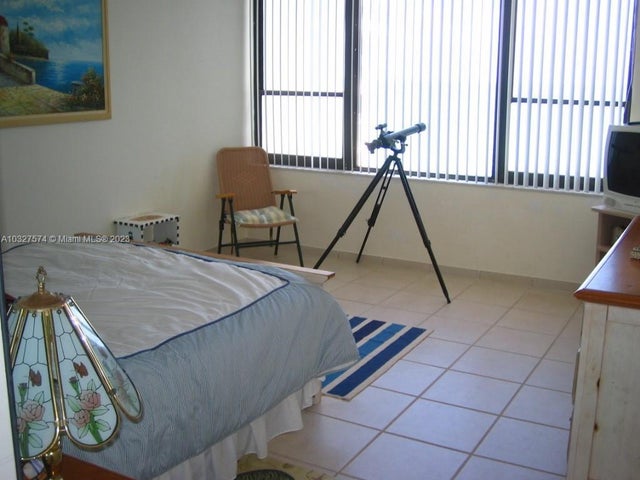 5 of 10 - 3505 S Ocean Dr 921, Hollywood, FL