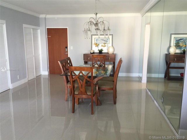 4 of 34 - 3901 S Ocean Dr 14e, Hollywood, FL