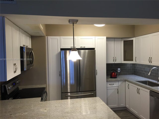 2 of 10 - 3505 S Ocean Dr 1115, Hollywood, FL