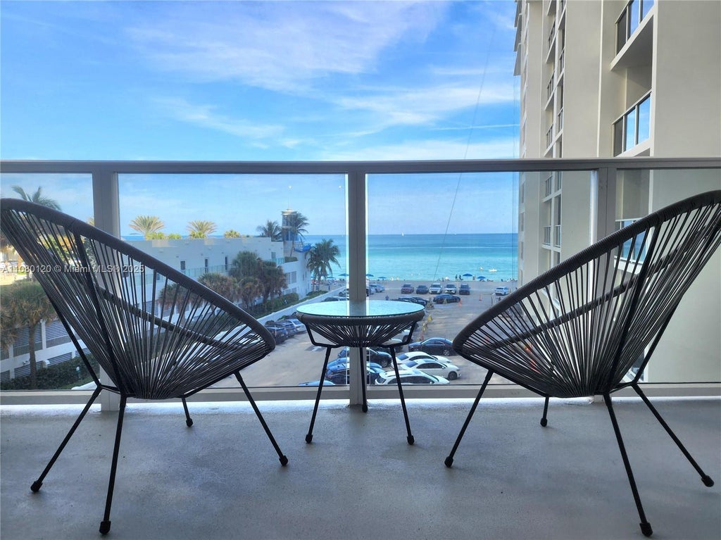 3505 S Ocean Dr 407, Hollywood