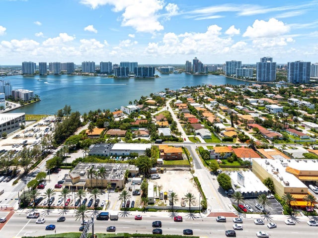 4 of 56 - 18555 Collins Ave 2503, Sunny Isles Beach, FL