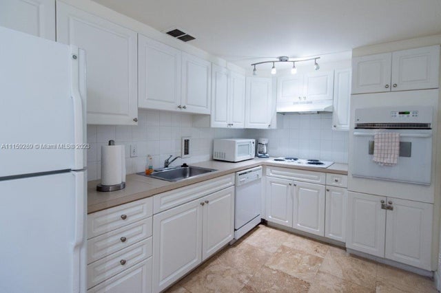 4 of 24 - 3901 S Ocean Dr 1h, Hollywood, FL