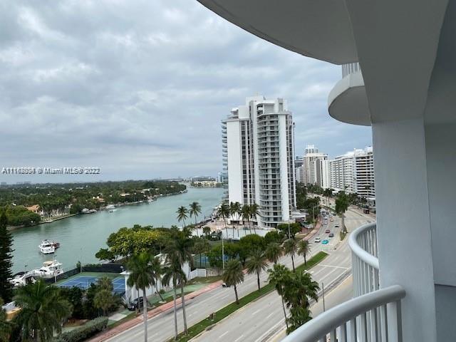 2 of 25 - 5401 Collins Ave 833, Miami Beach, FL