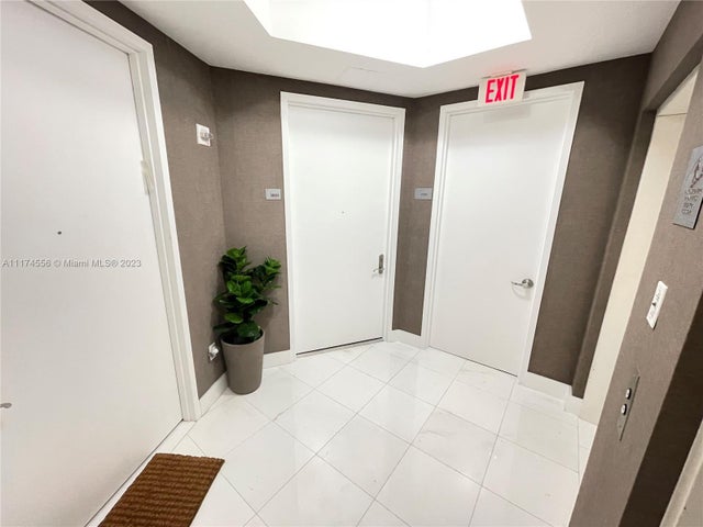 2 of 33 - 15901 Collins Ave 3005, Sunny Isles Beach, FL