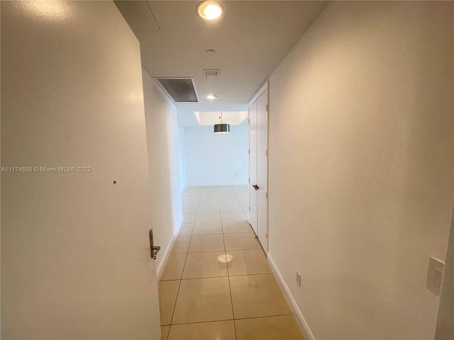 3 of 33 - 15901 Collins Ave 3005, Sunny Isles Beach, FL