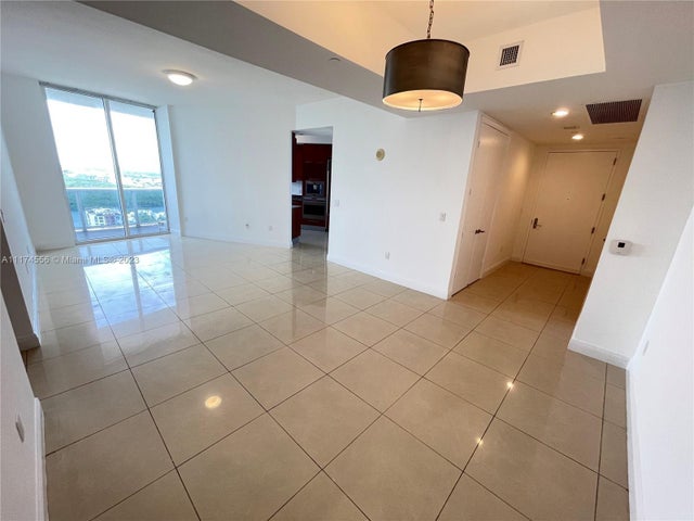 5 of 33 - 15901 Collins Ave 3005, Sunny Isles Beach, FL