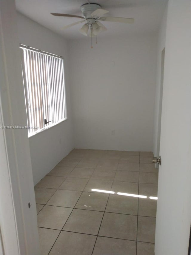 1 of 26 - 18900 Ne 3rd Ct 516, Miami, FL