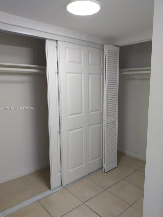 5 of 26 - 18900 Ne 3rd Ct 516, Miami, FL