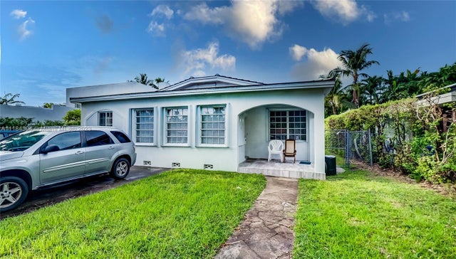 4 of 41 - 535 W 51st St, Miami Beach, FL