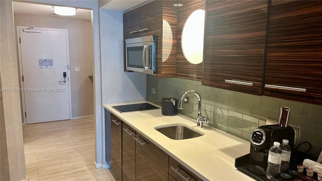 2 of 15 - 551 N Fort Lauderdale Beach Blvd H1510, Fort Lauderdale, FL