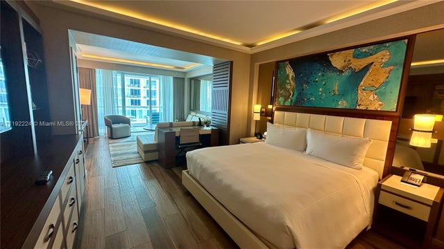 4 of 15 - 551 N Fort Lauderdale Beach Blvd H1510, Fort Lauderdale, FL