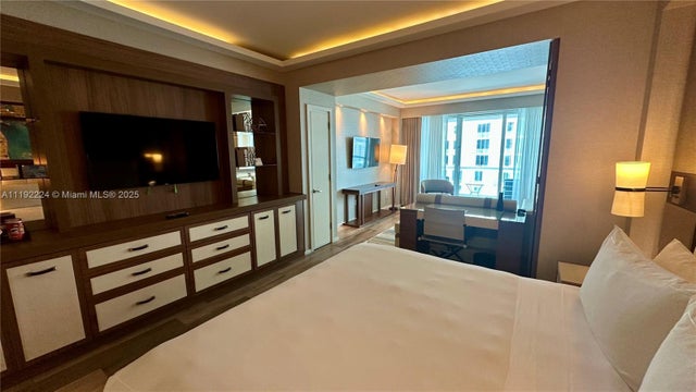 5 of 15 - 551 N Fort Lauderdale Beach Blvd H1510, Fort Lauderdale, FL