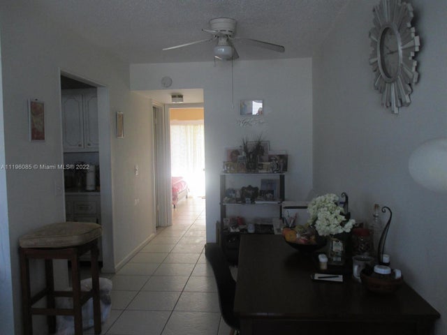4 of 6 - 95 Kent F #95, West Palm Beach, FL