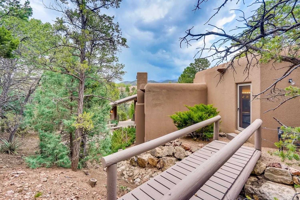 1404 Tesuque Creek, Santa Fe Property Listing MLS® 202103298