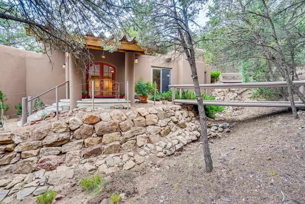 1404 Tesuque Creek, Santa Fe Property Listing MLS® 202103298