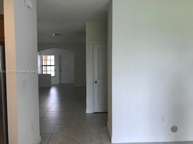 3 of 13 - 317 Ne 194th Ln 317, Miami, FL