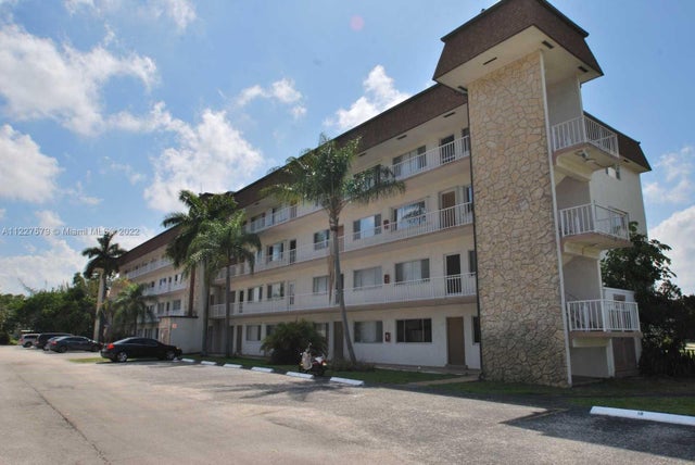 3 of 30 - 6289 Lear Dr 306, Lake Worth, FL
