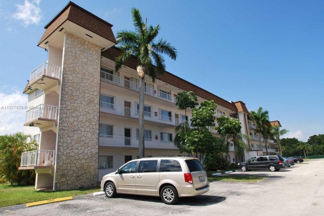 4 of 30 - 6289 Lear Dr 306, Lake Worth, FL