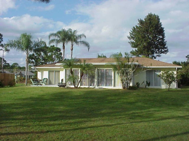 2 of 2 - 6508 N 143rd St, Palm Beach Gardens, FL