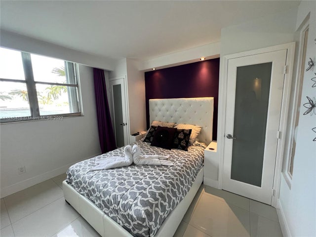 5 of 27 - 5161 Collins Ave 309, Miami Beach, FL