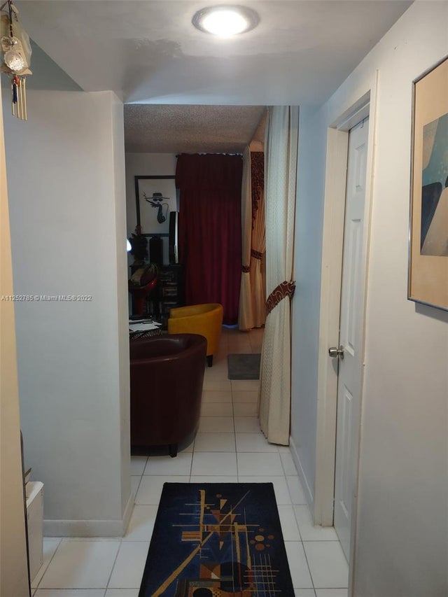 5 of 15 - 4747 Collins Ave 107, Miami Beach, FL