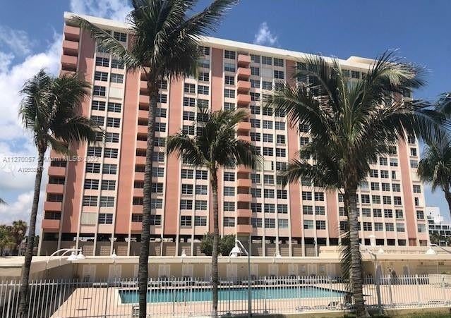 1 of 1 - 2899 Collins Ave 19, Miami Beach, FL