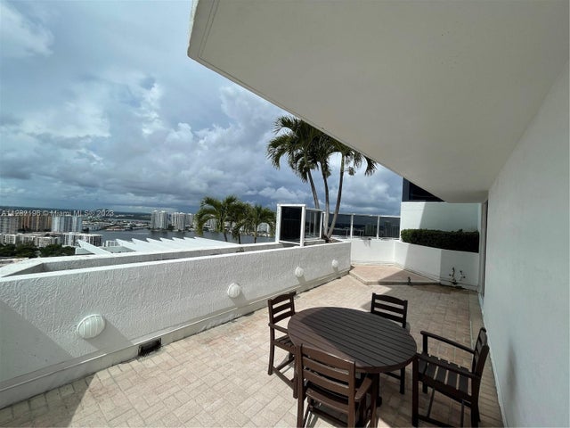 4 of 15 - 18001 Collins Ave 2912+terrace, Sunny Isles Beach, FL