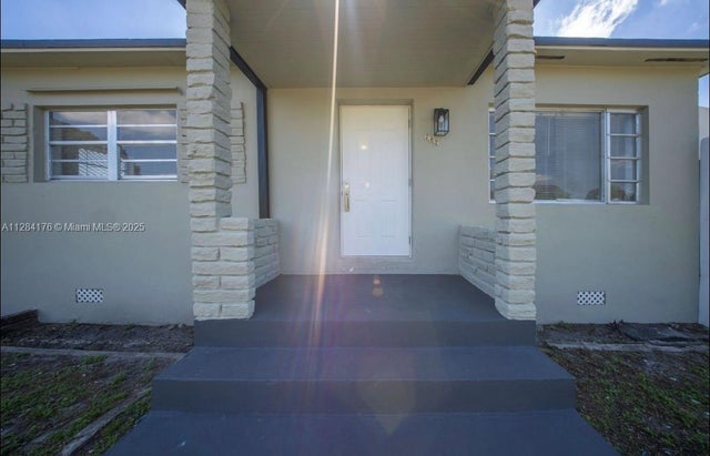 2 of 73 - 782 E 37th St, Hialeah, FL