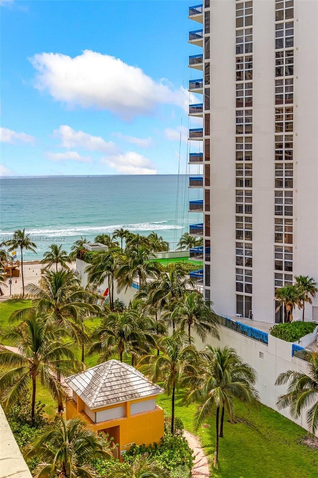 2 of 39 - 19201 Collins Ave 641, Sunny Isles Beach, FL