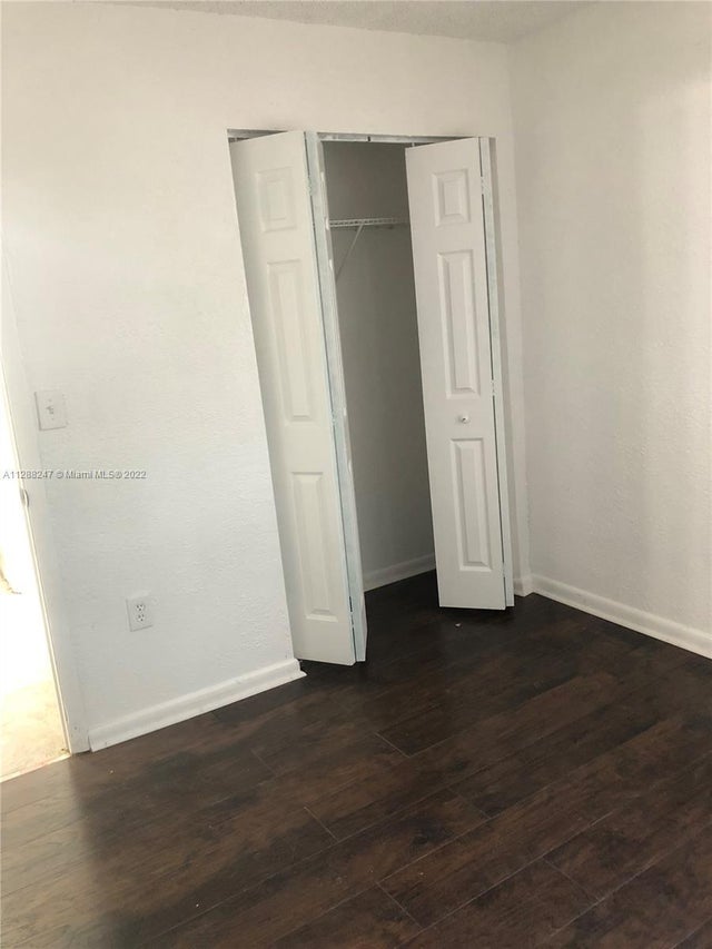 4 of 6 - 700 Nw 19th Ter, Fort Lauderdale, FL