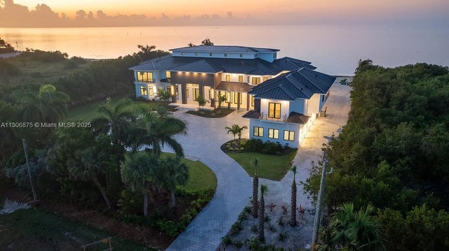 1 of 100 - 2405 Coco Plum Dr, Marathon, FL