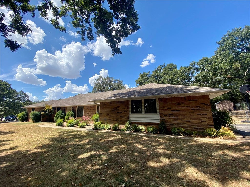 8 Juel Drive, Shawnee, OK 74804 Property Listing 1042721