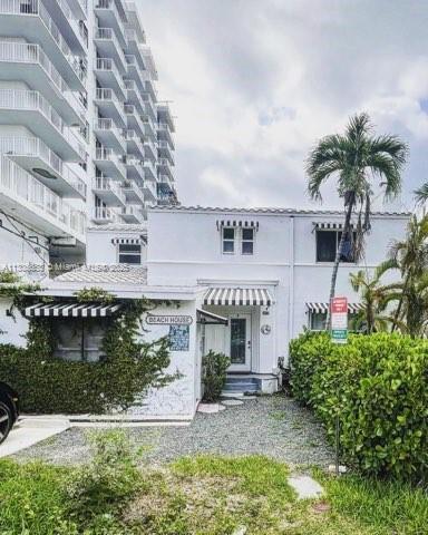 1 of 13 - 2811 Indian Creek Dr, Miami Beach, FL
