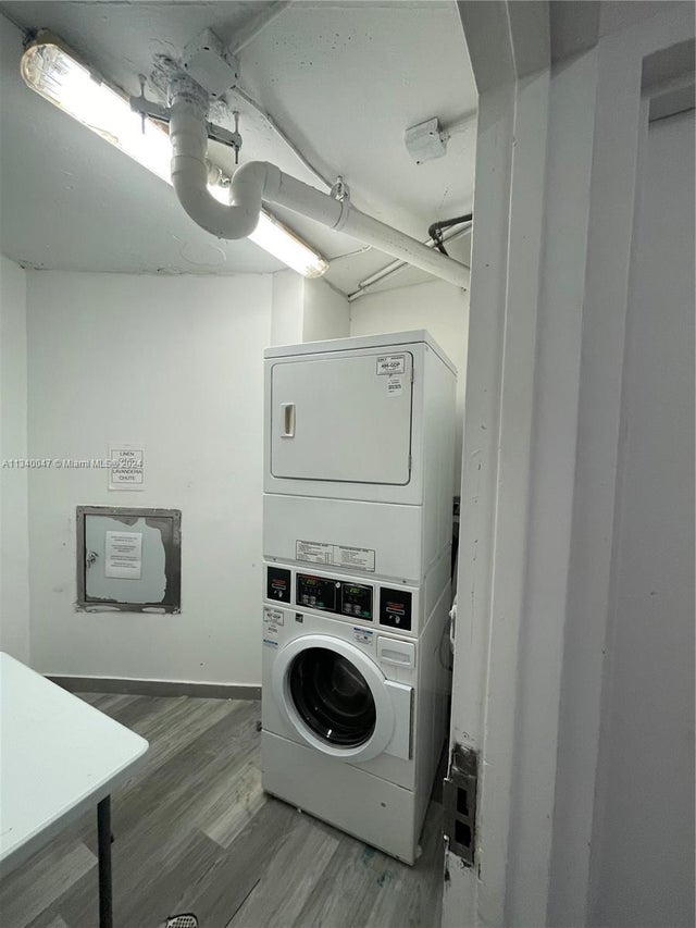 3 of 14 - 1100 West Ave 418, Miami Beach, FL