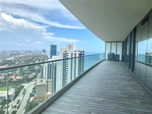 4 of 42 - 18975 Collins Ave 3605, Sunny Isles Beach, FL