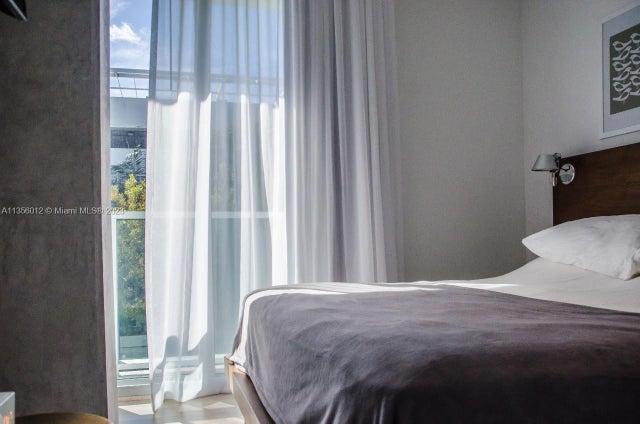 5 of 18 - 1215 West Ave 306, Miami Beach, FL