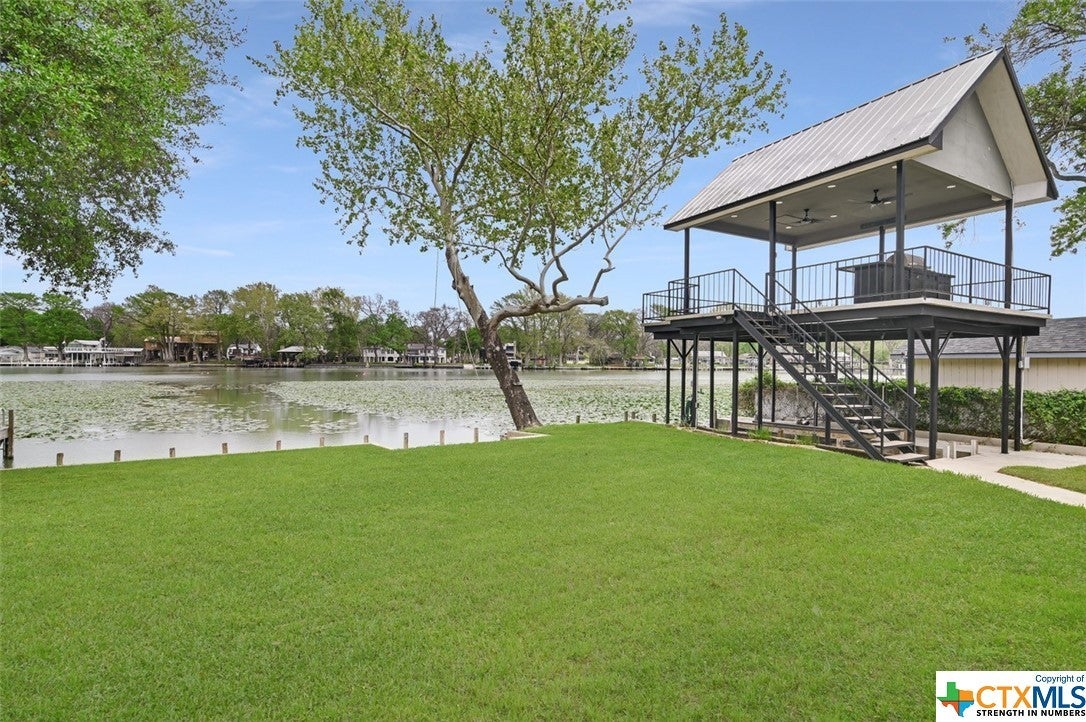 134 Spyglass Road on Lake McQueeney in McQueeney MLS® 502469 Listed