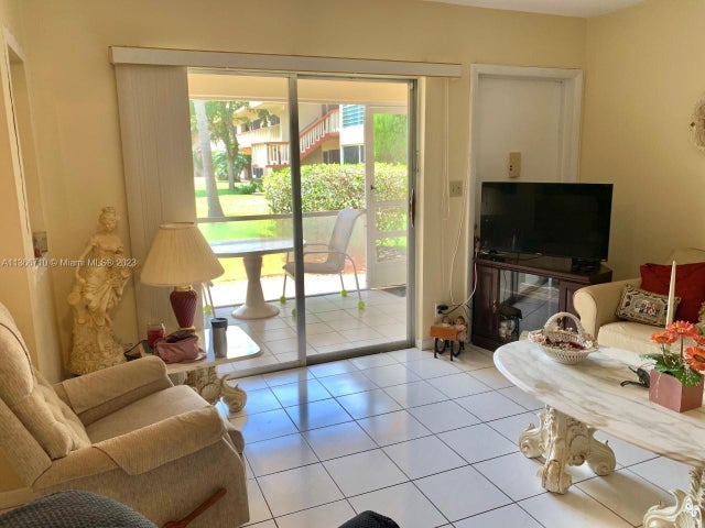 4 of 22 - 5300 Washington St G123, Hollywood, FL