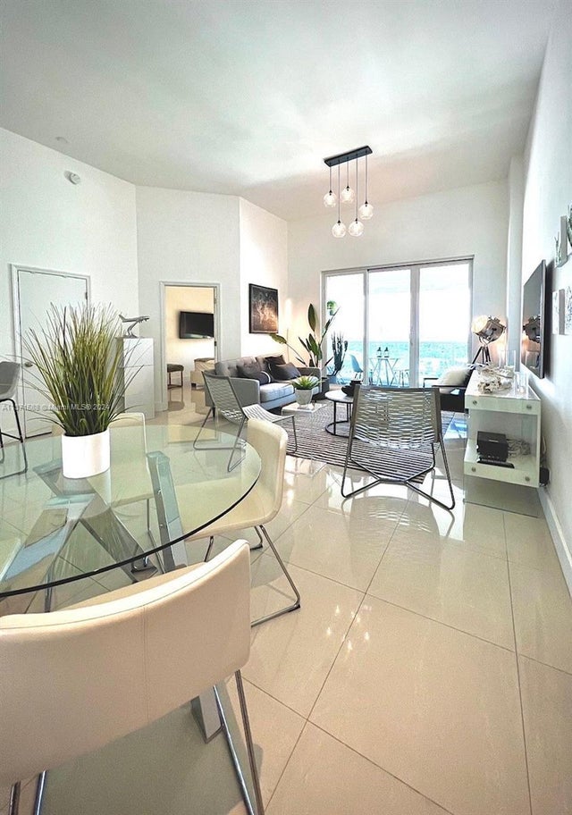 3 of 17 - 2301 Collins Ave 1626, Miami Beach, FL