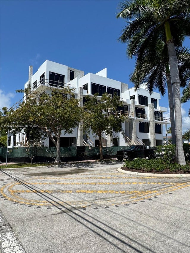 7300 Trouville Esplanade 3, Miami Beach