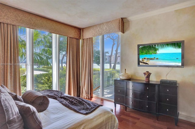 3 of 33 - 2600 Island Blvd 101, Aventura, FL