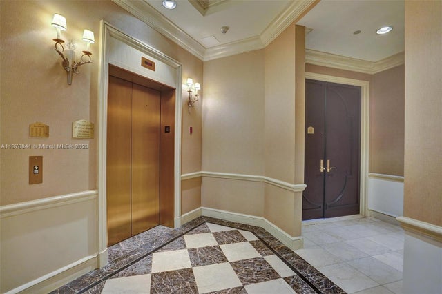 5 of 33 - 2600 Island Blvd 101, Aventura, FL