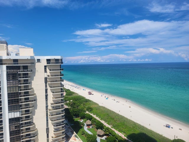 3 of 12 - 6365 Collins Ave 1711, Miami Beach, FL