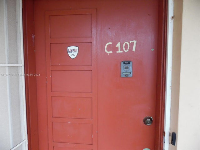 1 of 20 - 1501 Ne 191st St C107, Miami, FL