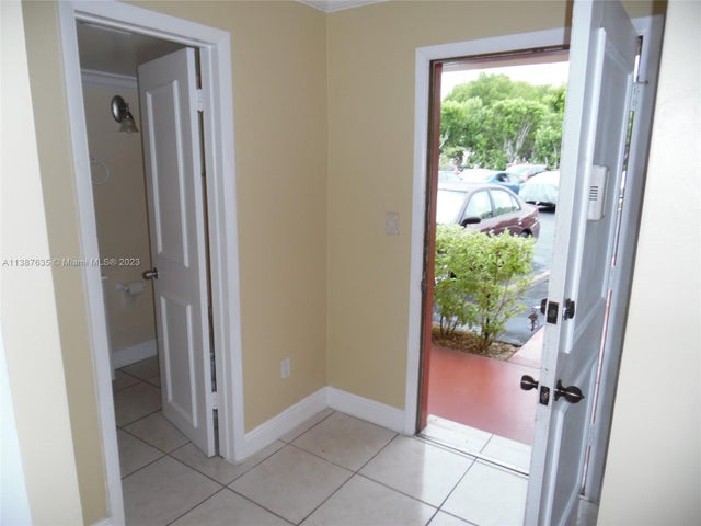 2 of 20 - 1501 Ne 191st St C107, Miami, FL